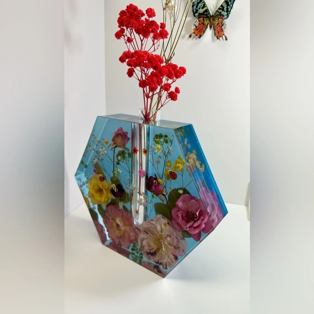 Real Dried Flower Resin Vase
